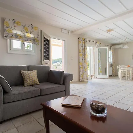 Fiscardo View فيلة *