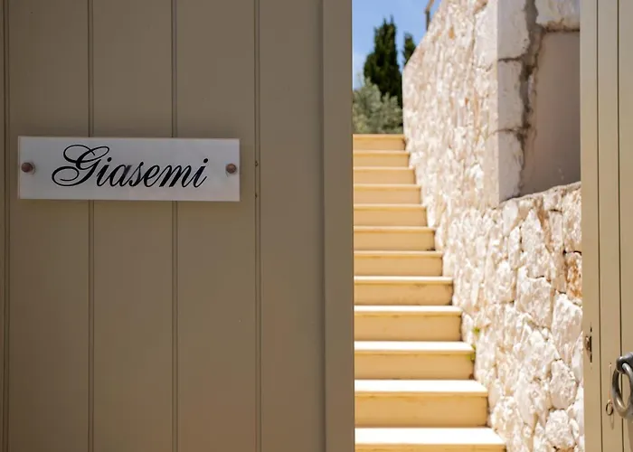 فيلة Fiscardo View